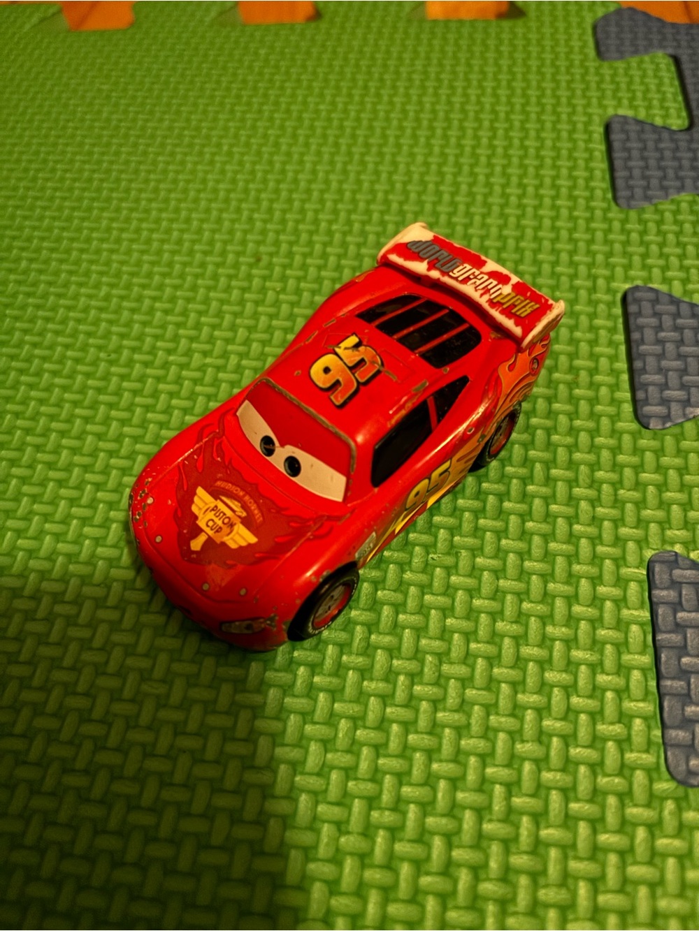 Disney Cars Lightning McQueen